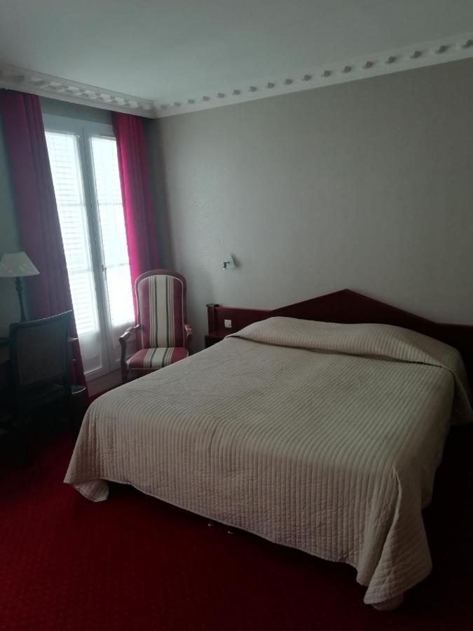 Hotel Du Manoir Tours Bagian luar foto