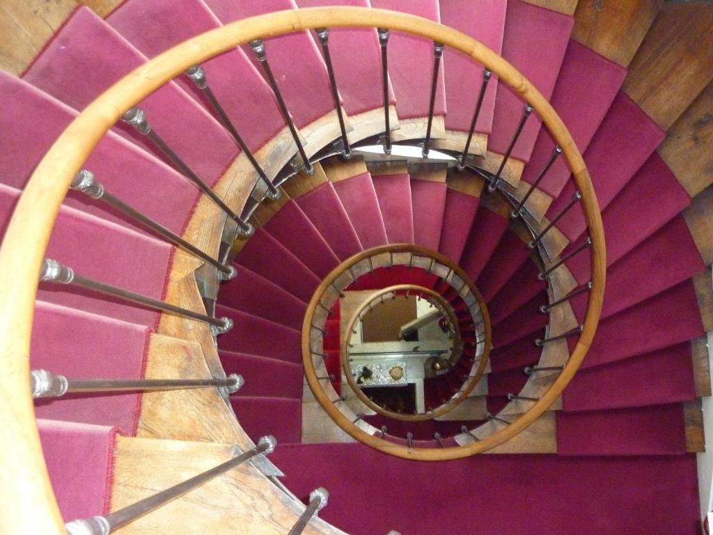 Hotel Du Manoir Tours Bagian luar foto